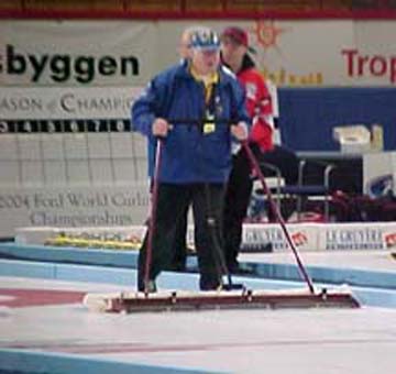 Canada Curling Stone, The Nipper